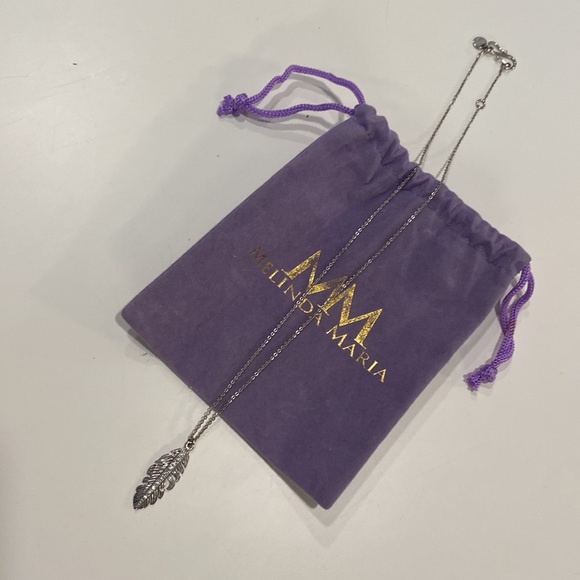 Melinda Maria silver feather necklace with Swarovski crystals - Picture 2 of 3